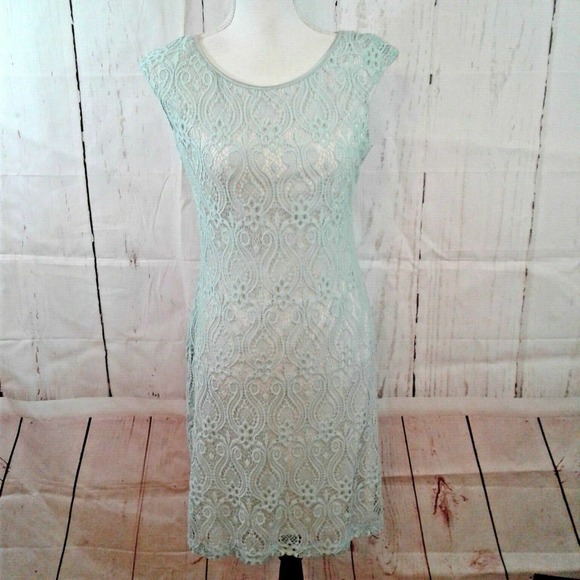 Connected Apparel Green Lace Sheath Dress Size 6 - Picture 1 of 7